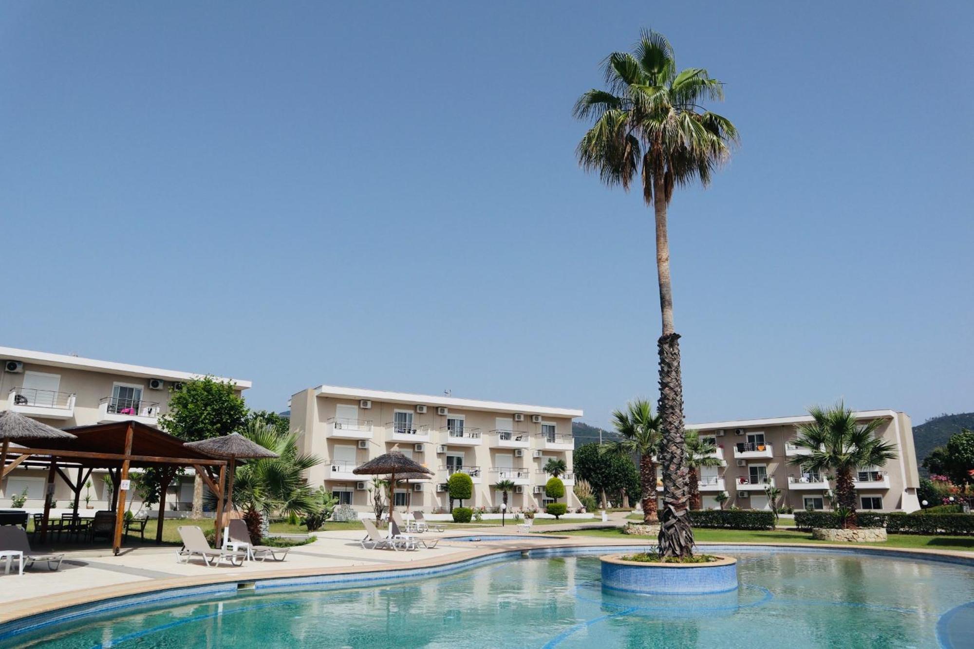 Hotel Sarti Beach Exteriér fotografie